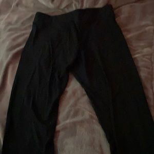 Plain black leggings